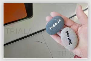 engraving on pocket rocks&with stones