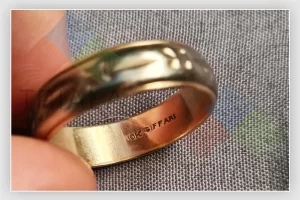 engraving on jewellery